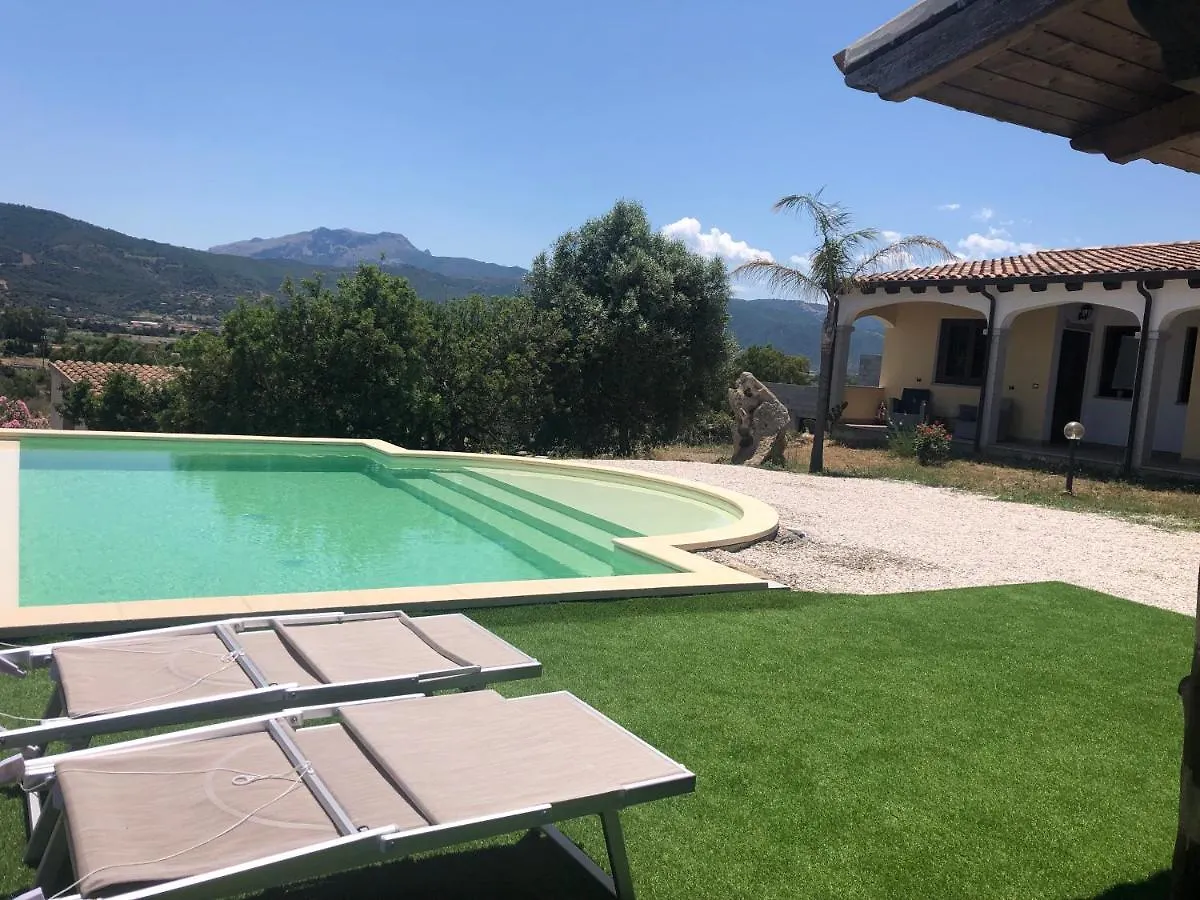 B&B Blue Relax - Turismo Rurale Torpè 0*,  Italie