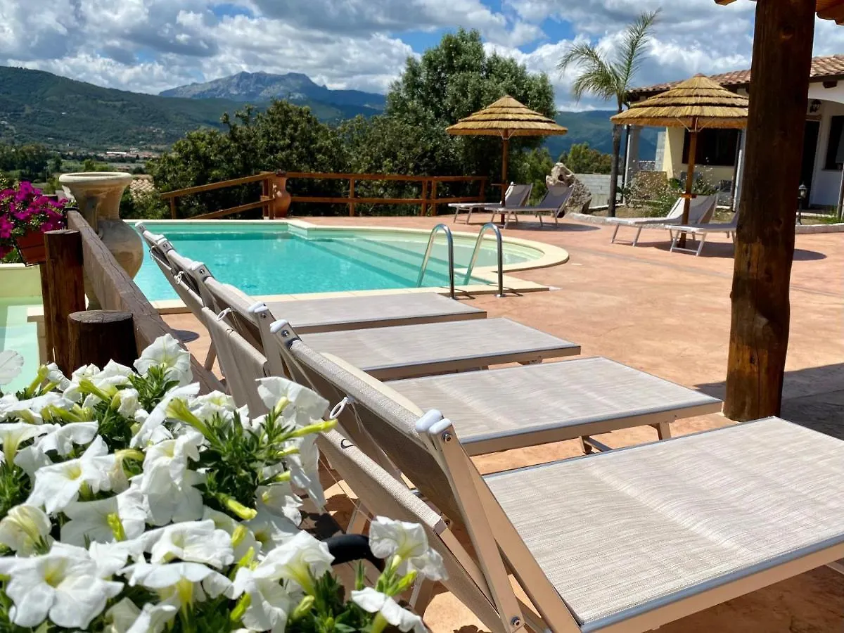 B&B Blue Relax - Turismo Rurale Torpè 0*,  Italien