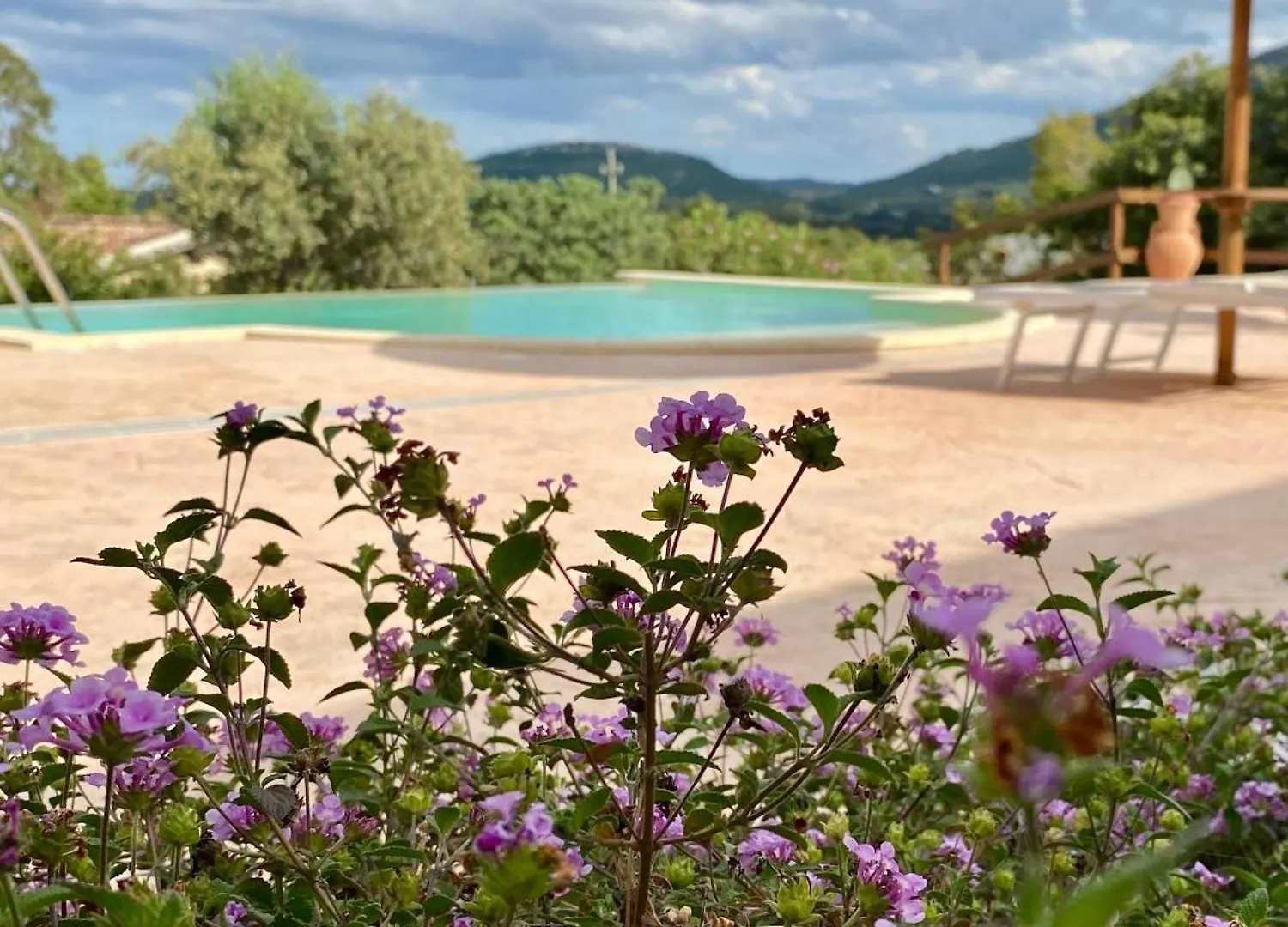 B&B Blue Relax - Turismo Rurale Torpè Frühstückspension